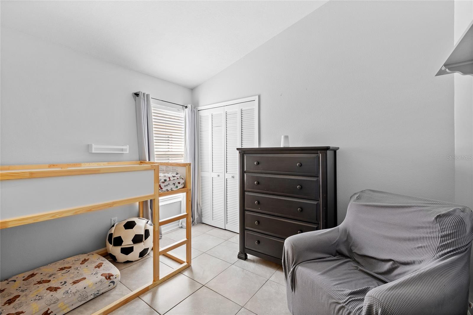 Image 16 of 50 For 141 White Marsh Circle