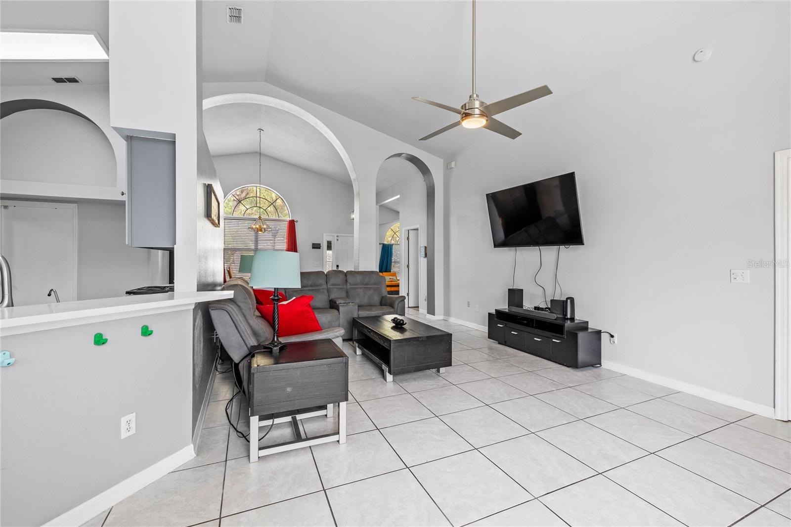 Image 21 of 50 For 141 White Marsh Circle