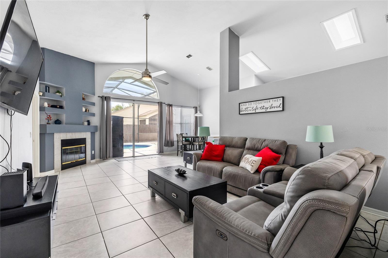 Image 29 of 50 For 141 White Marsh Circle