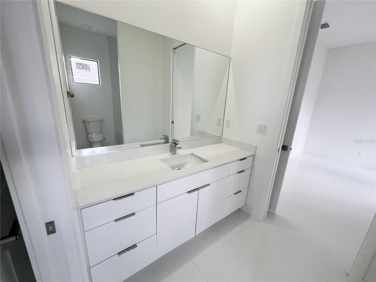 Image 23 of 30 For 2102 25th Place