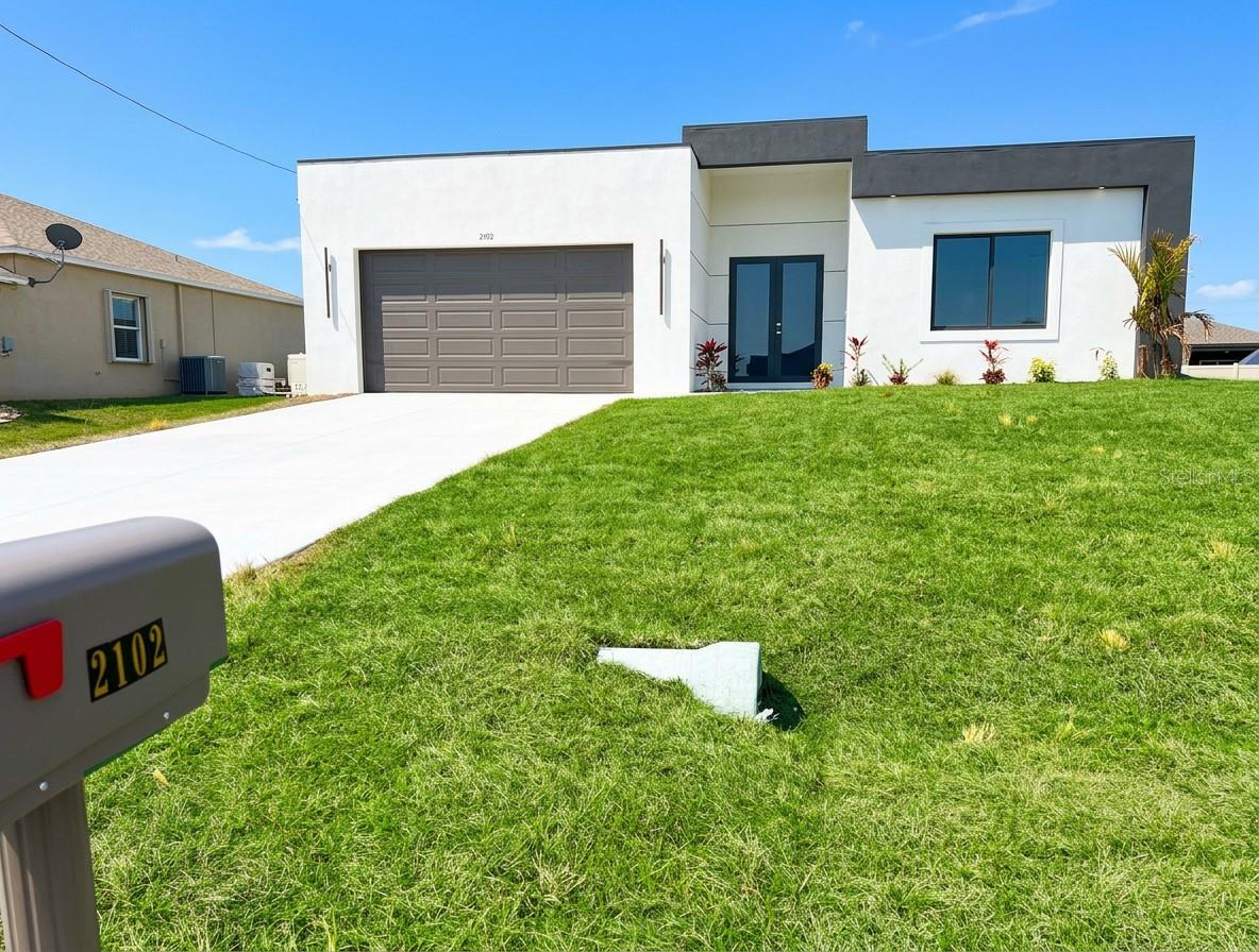 Image 3 of 30 For 2102 25th Place