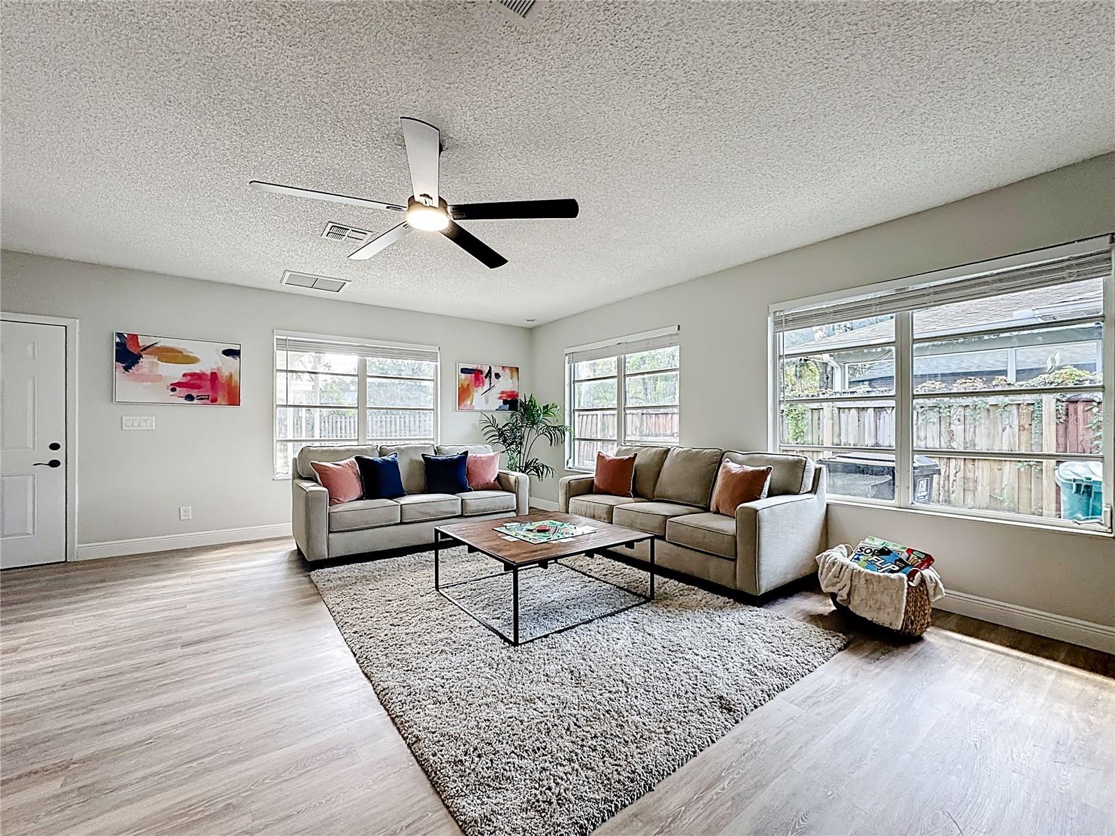 Image 29 of 55 For 3223 N Orange Ave