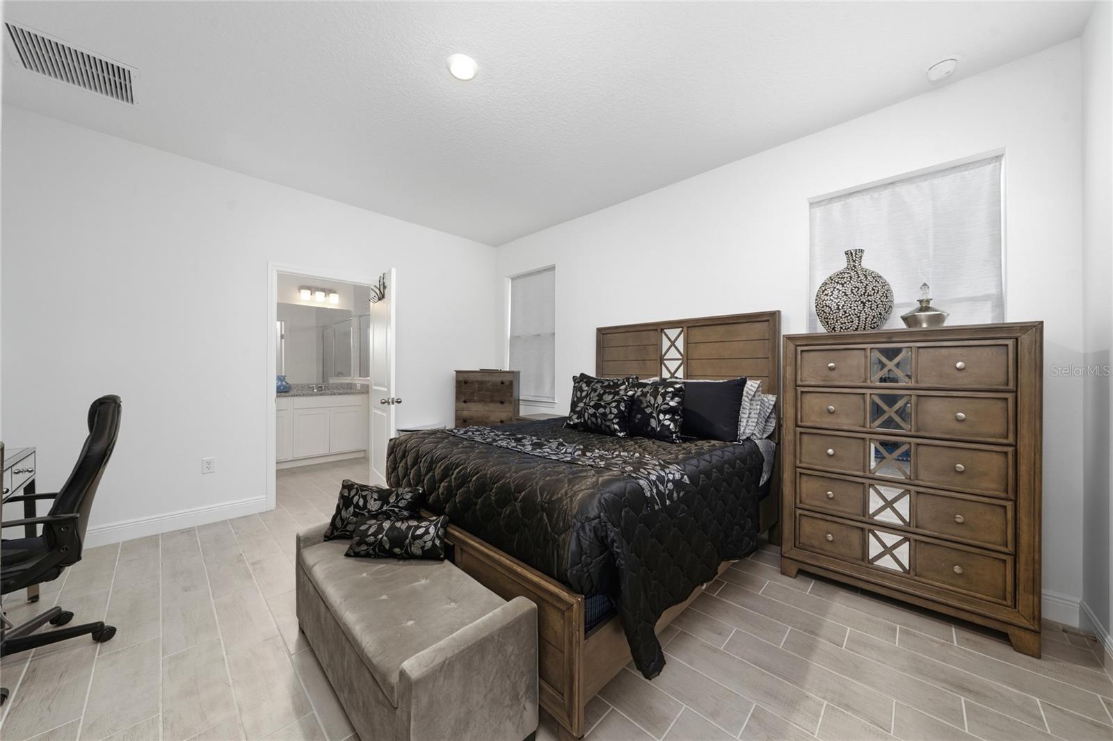 Image 15 of 30 For 2040 Sunshine Peak Drive