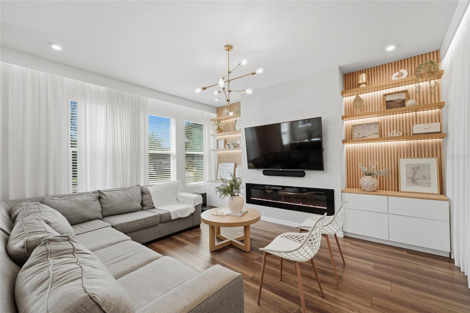 Image 17 of 40 For 16126 Parkwyn Street