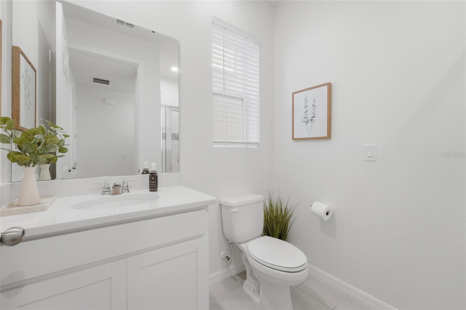 Image 22 of 40 For 16126 Parkwyn Street