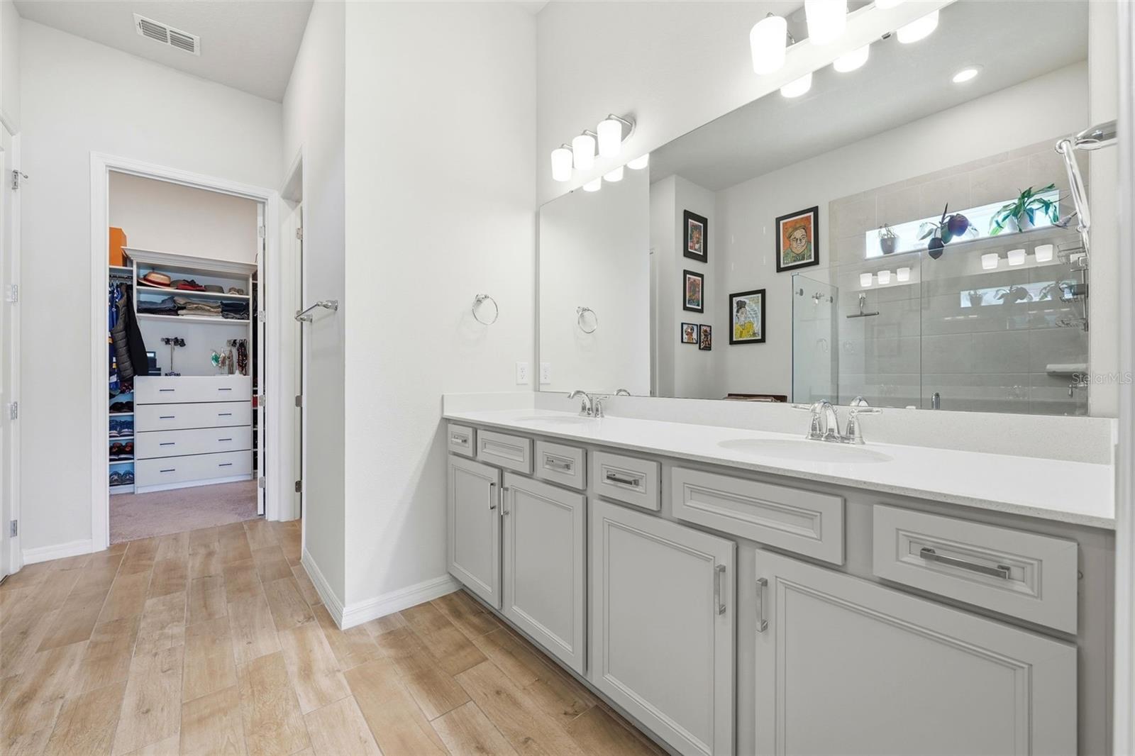 Image 16 of 39 For 10325 Parkview Reserve Lane