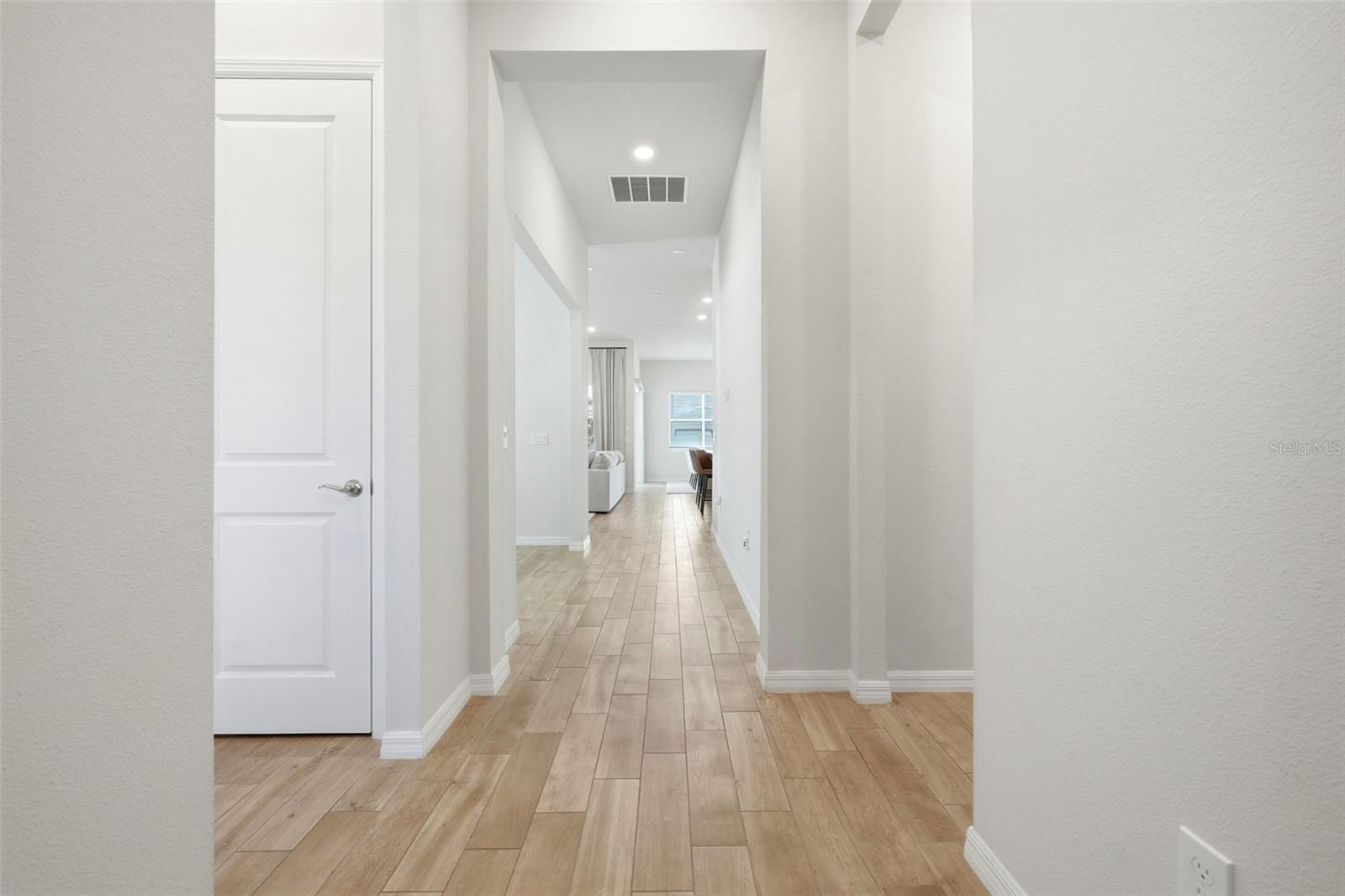 Image 17 of 39 For 10325 Parkview Reserve Lane