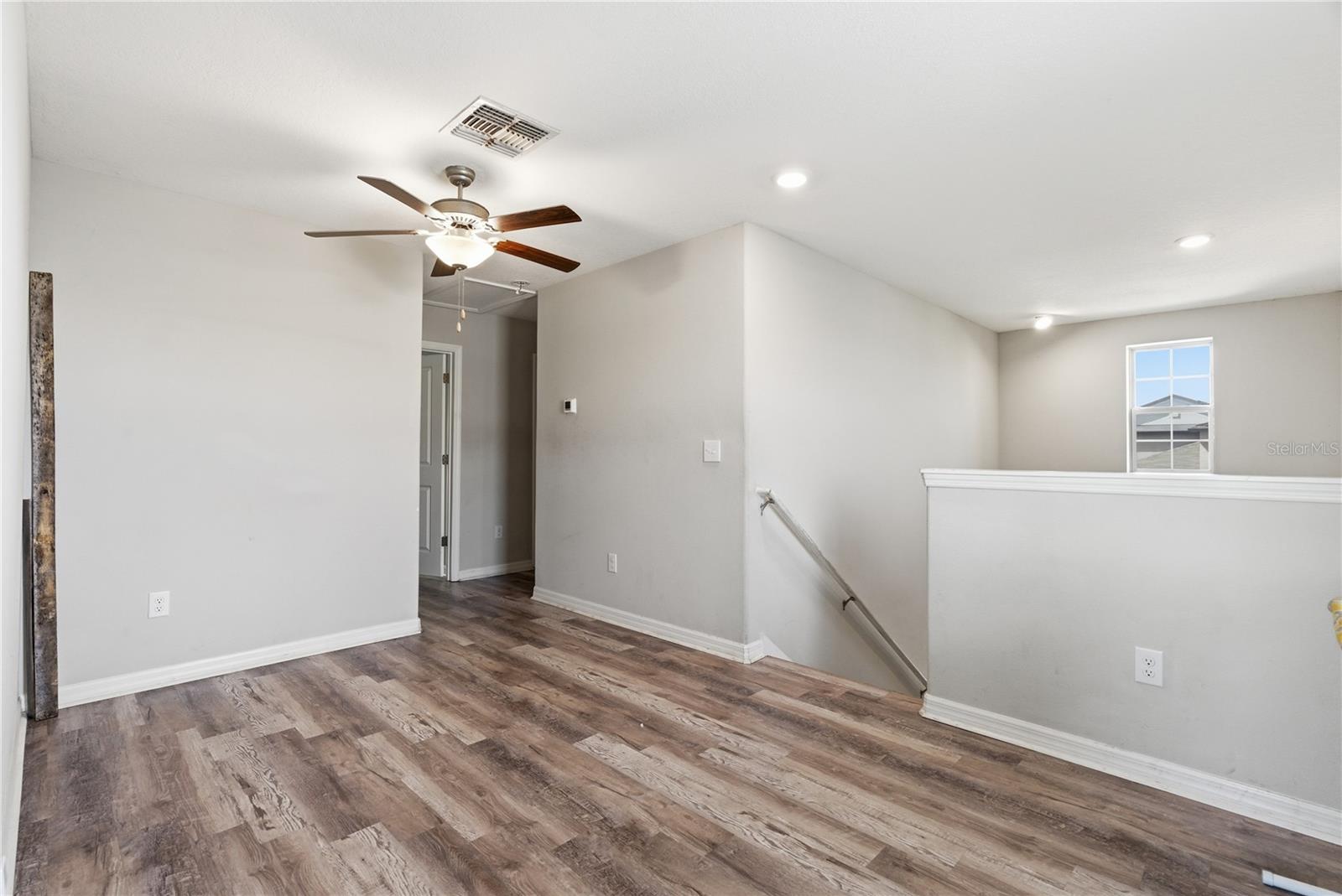 Image 10 of 17 For 861 Olive Conch Street