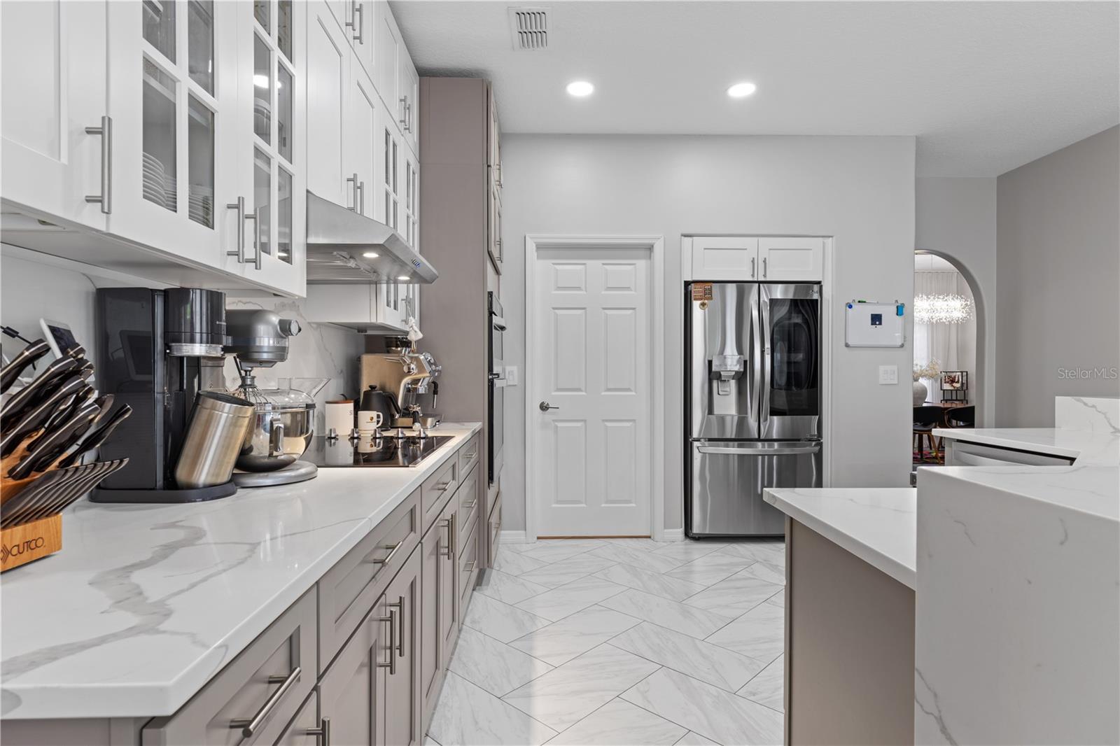 Image 33 of 83 For 7770 Glynde Hill Drive