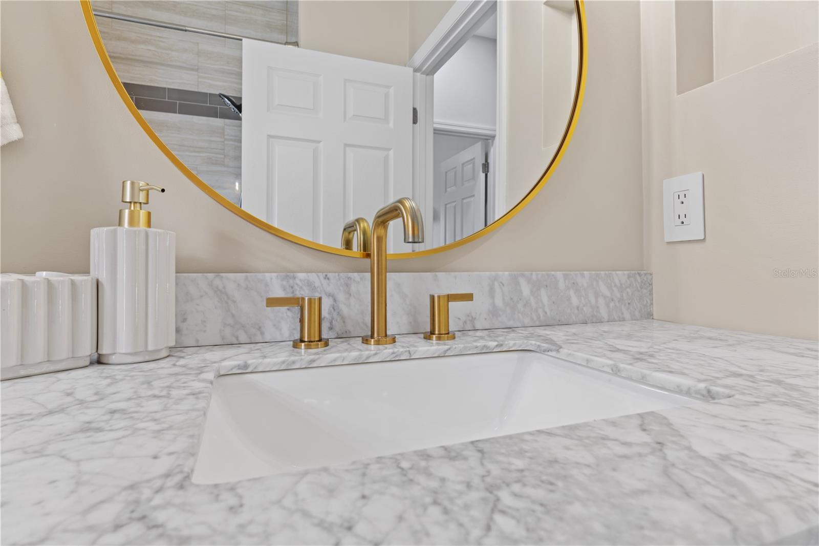 Image 61 of 83 For 7770 Glynde Hill Drive