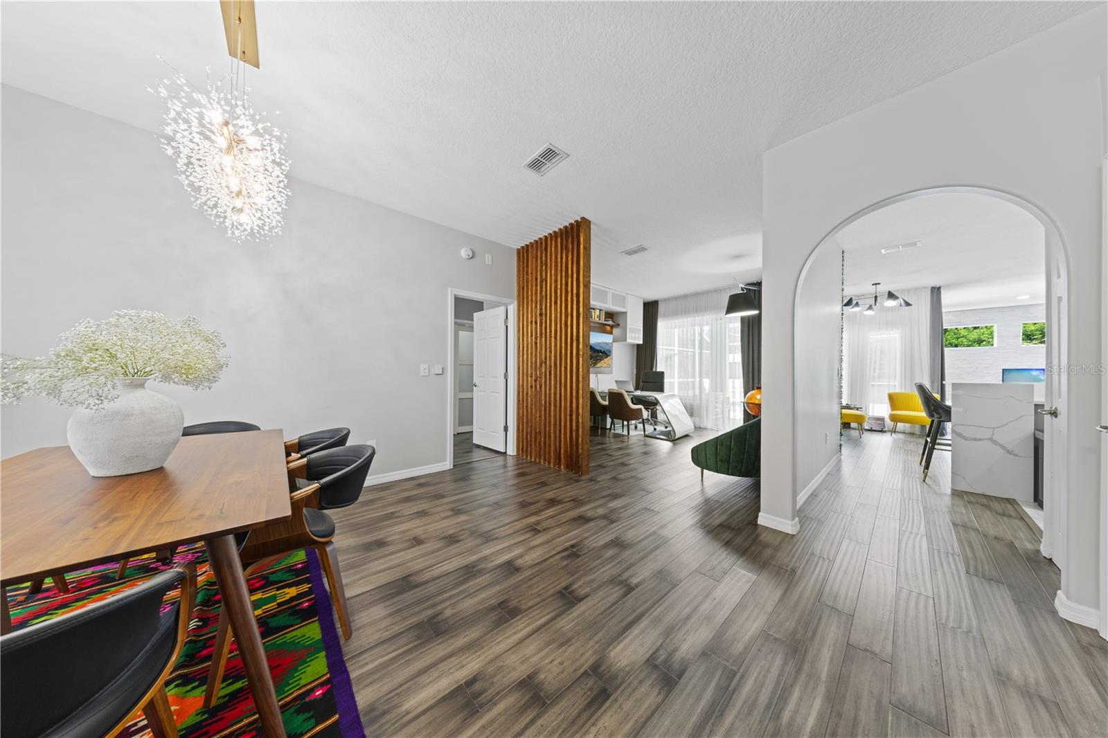 Image 7 of 83 For 7770 Glynde Hill Drive