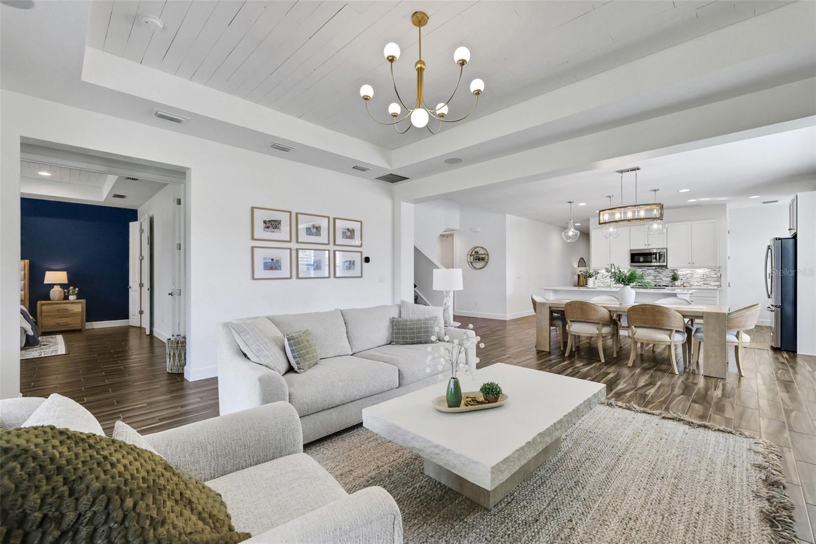 Image 19 of 56 For 6226 Fallsgrove Lane