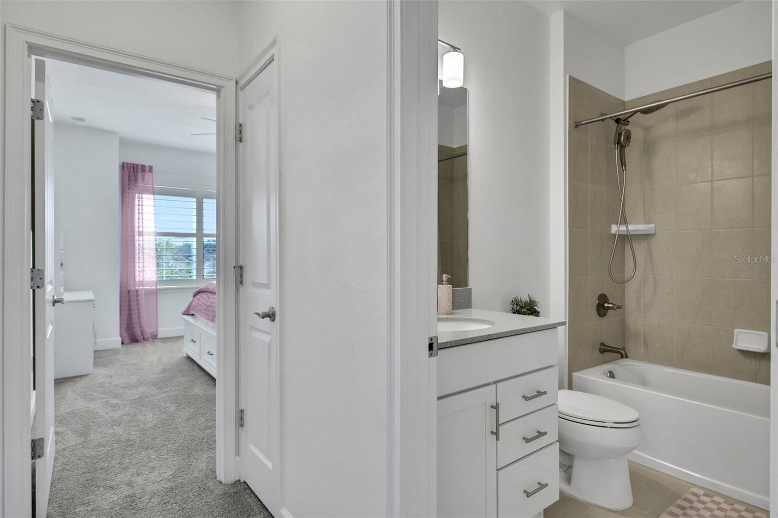 Image 40 of 56 For 6226 Fallsgrove Lane