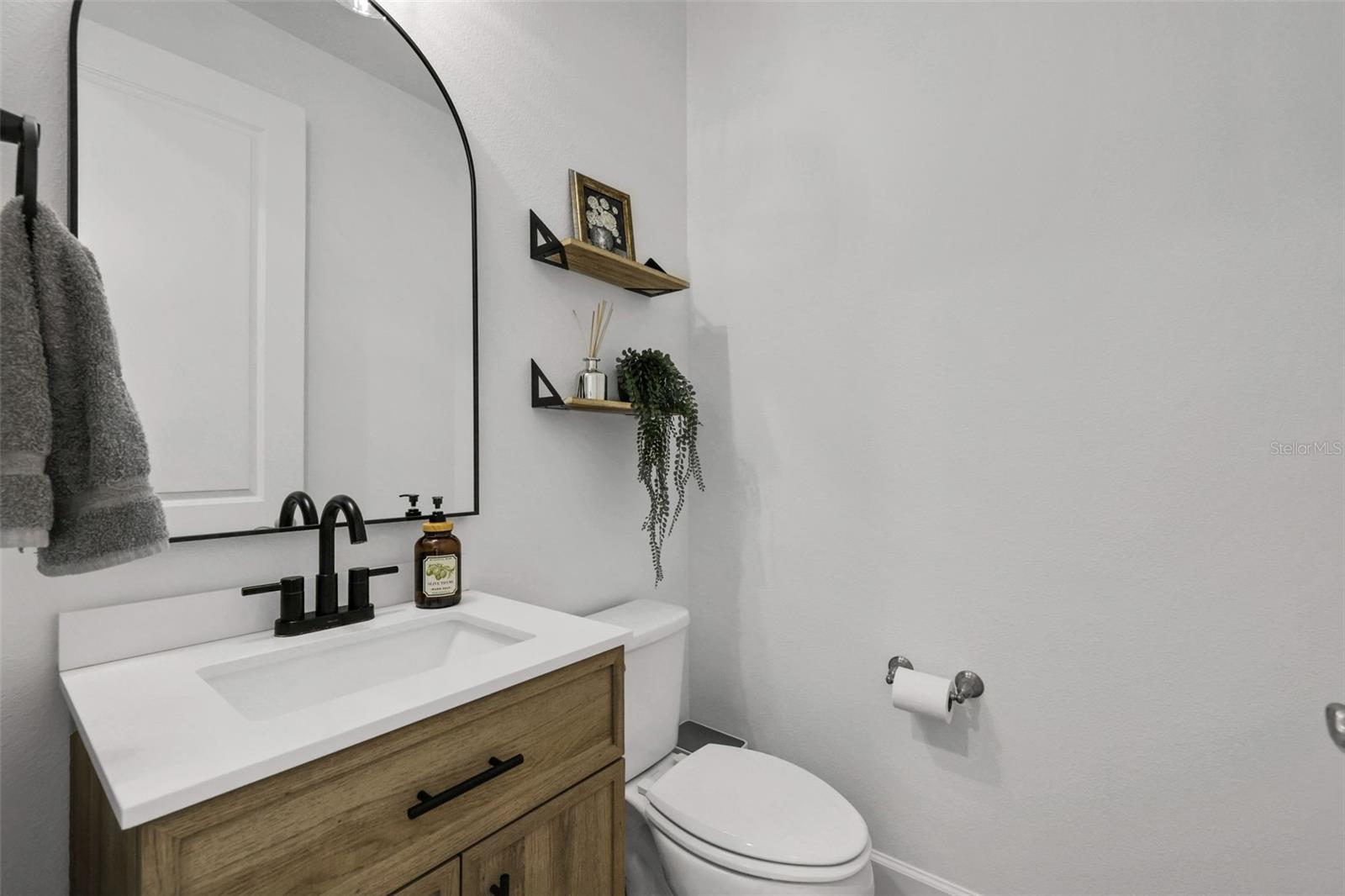 Image 8 of 56 For 6226 Fallsgrove Lane