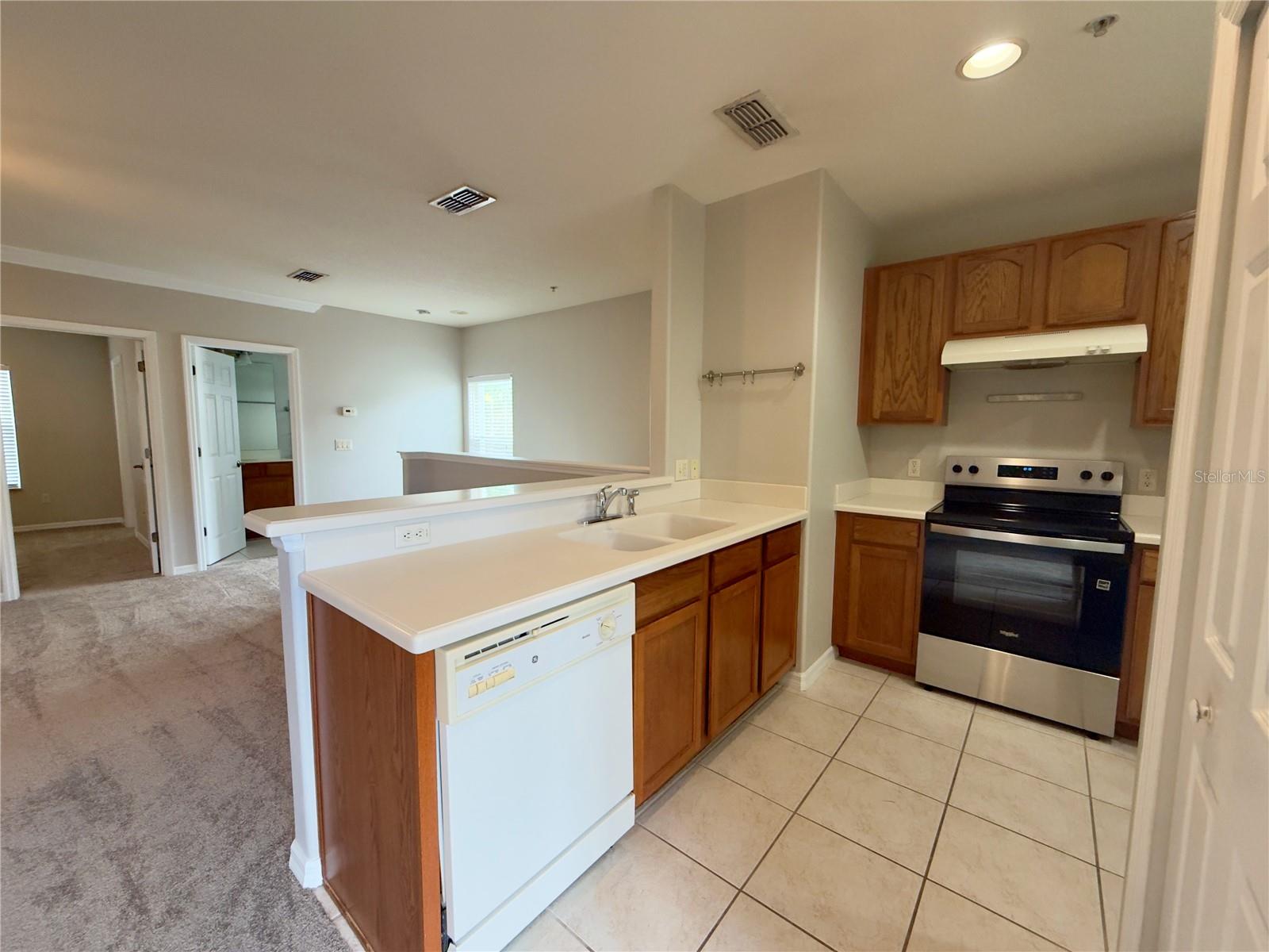 Image 12 of 23 For 140 Mcleods Way