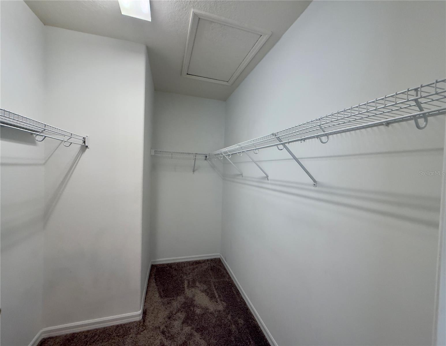 Image 18 of 23 For 140 Mcleods Way