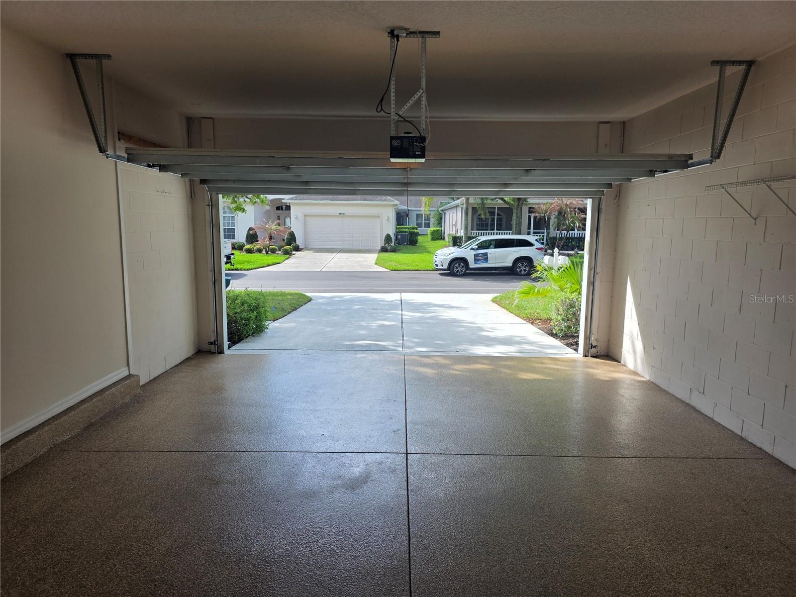 Image 25 of 42 For 2282 Fenton Avenue