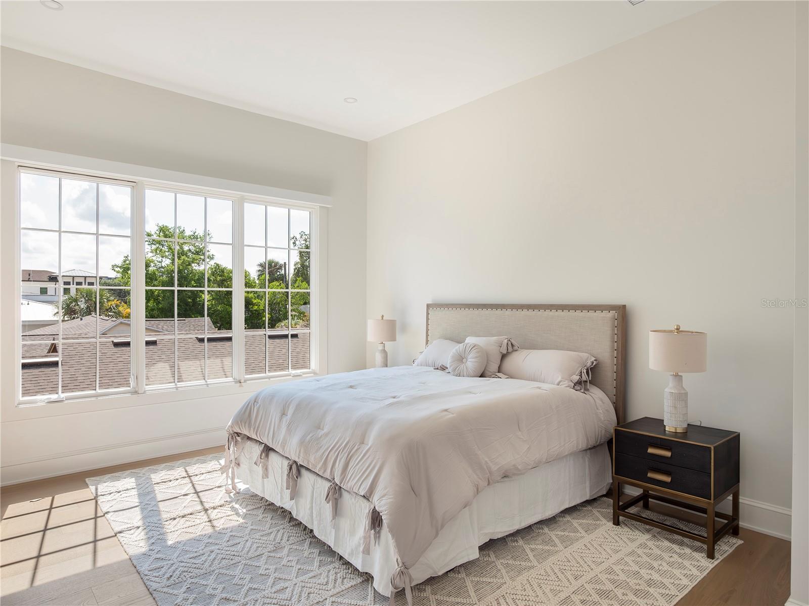 Image 23 of 51 For 541 Canton Avenue