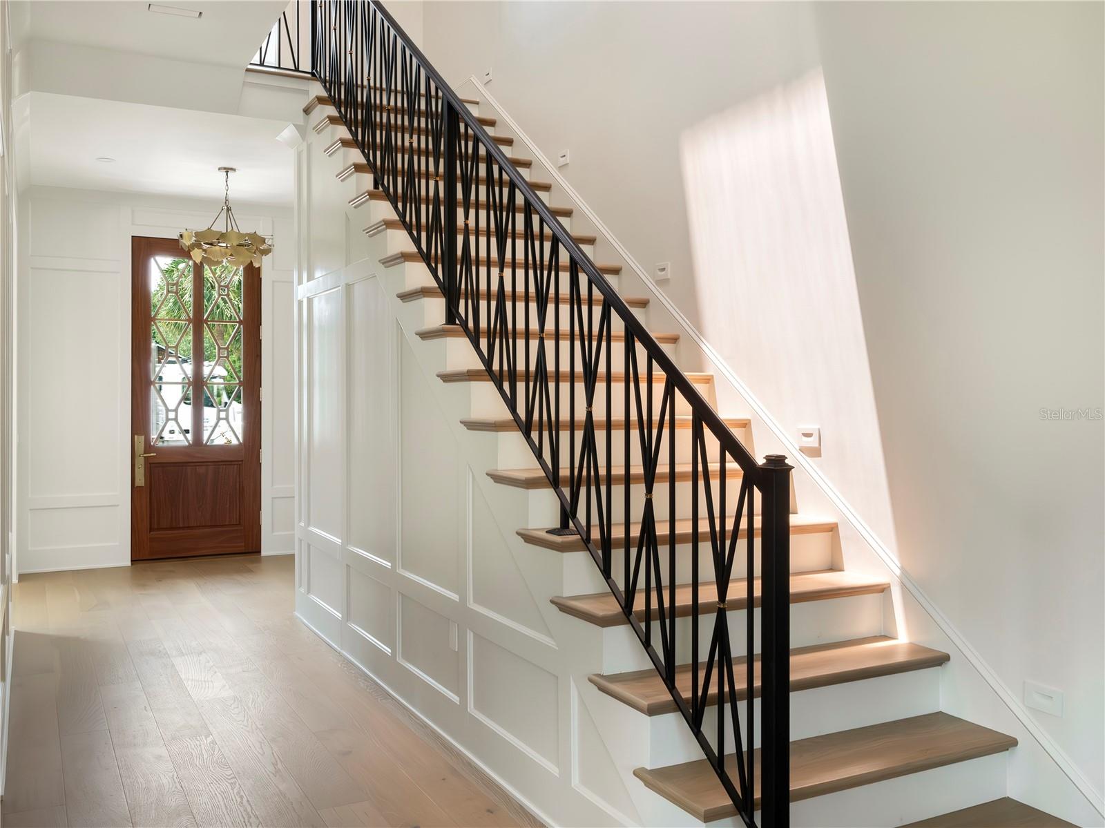 Image 4 of 51 For 541 Canton Avenue