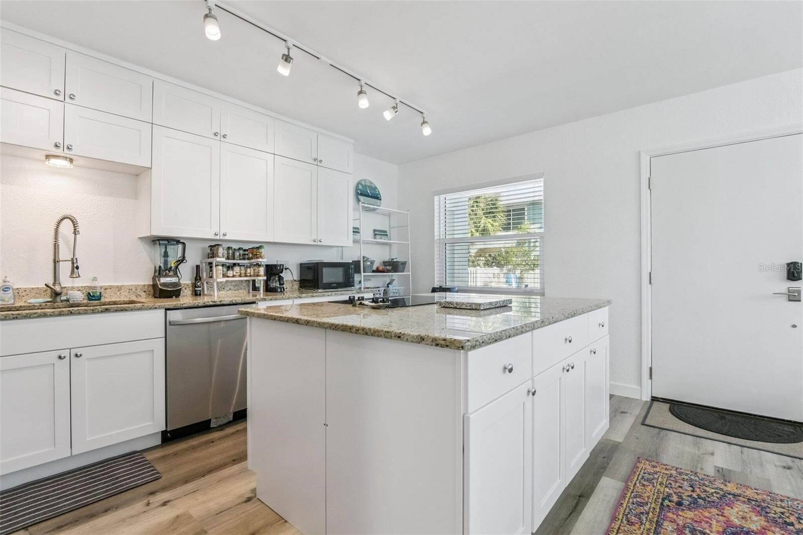 Image 11 of 18 For 2308 1st Street 1