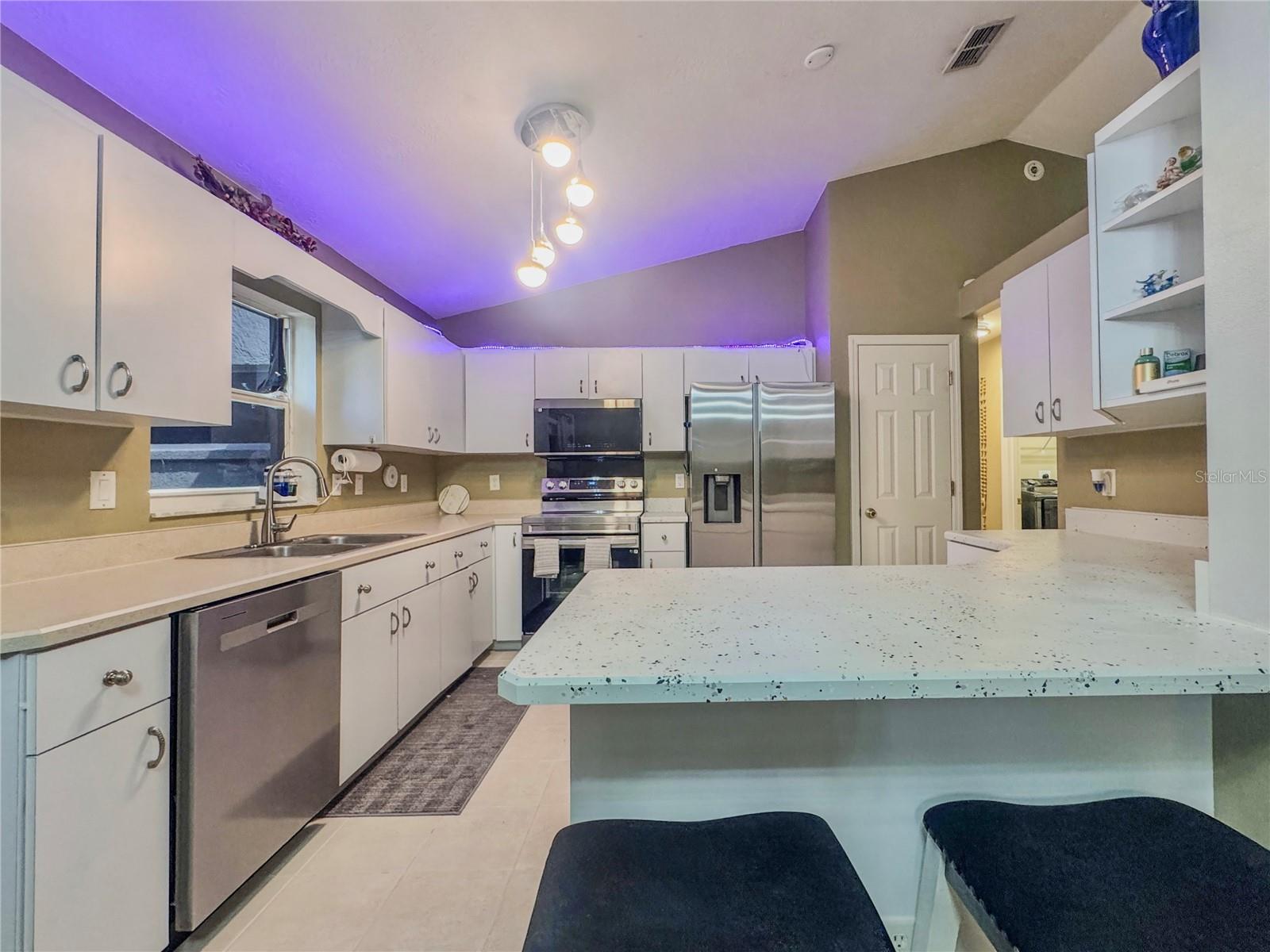 Image 14 of 57 For 4380 19th Avenue