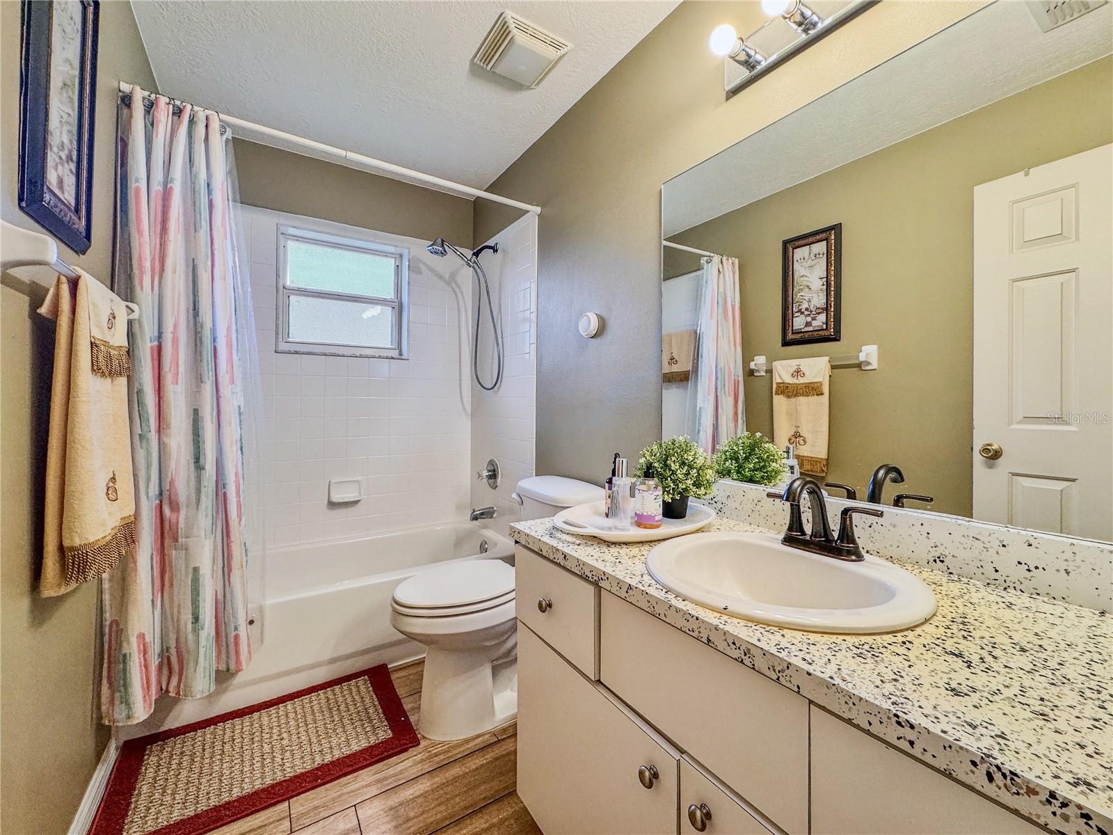 Image 25 of 57 For 4380 19th Avenue