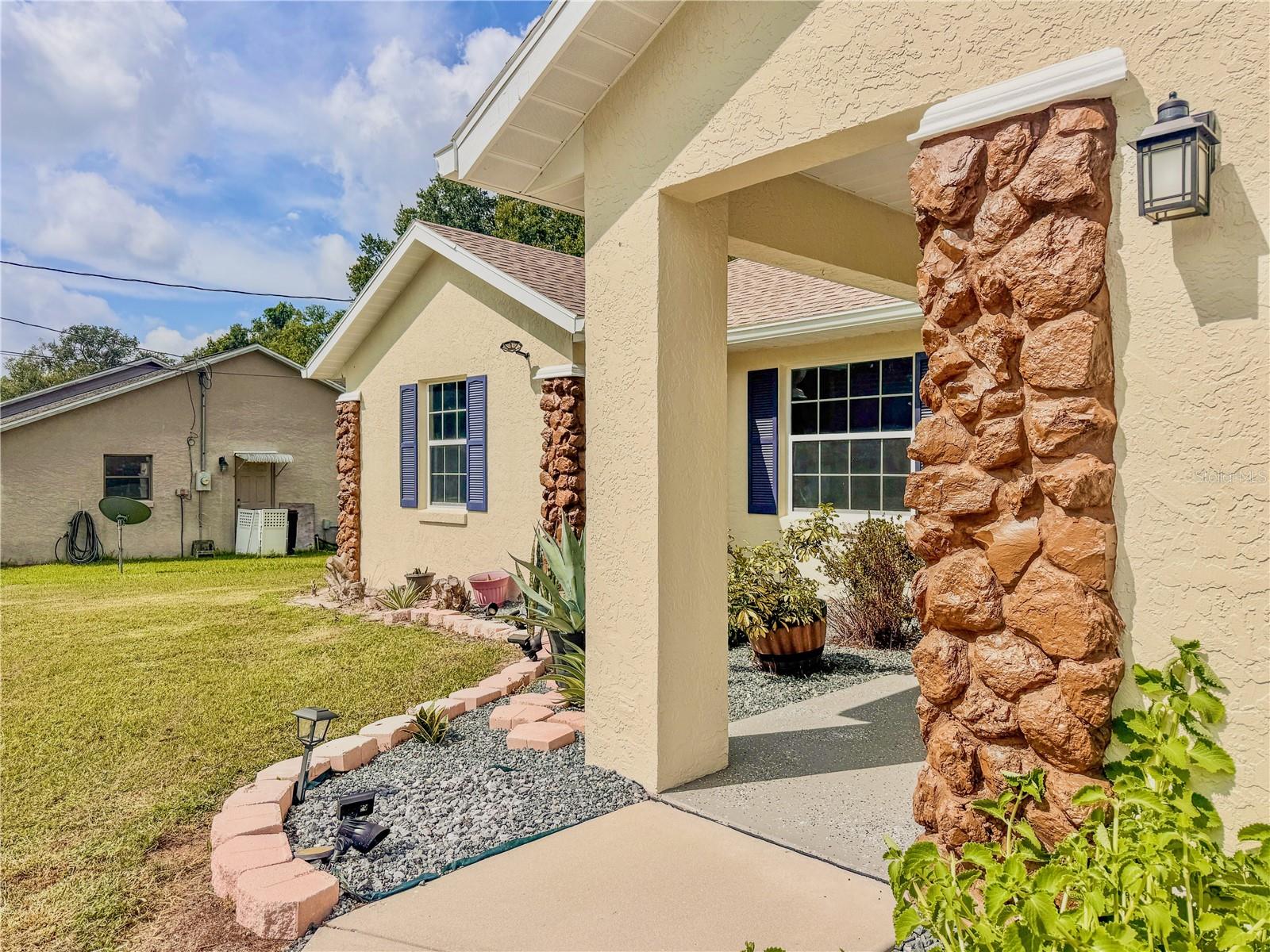 Image 4 of 57 For 4380 19th Avenue