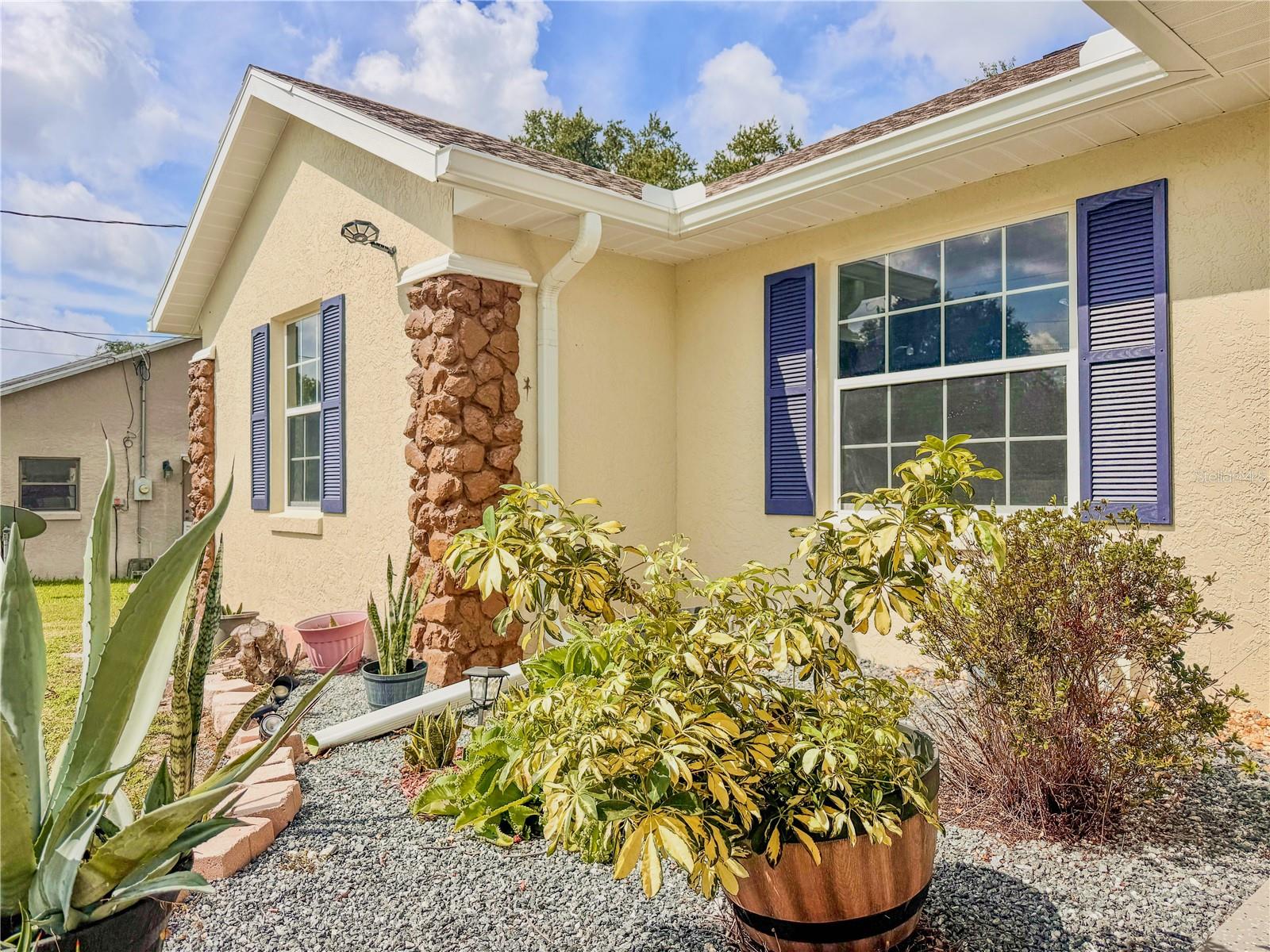 Image 6 of 57 For 4380 19th Avenue