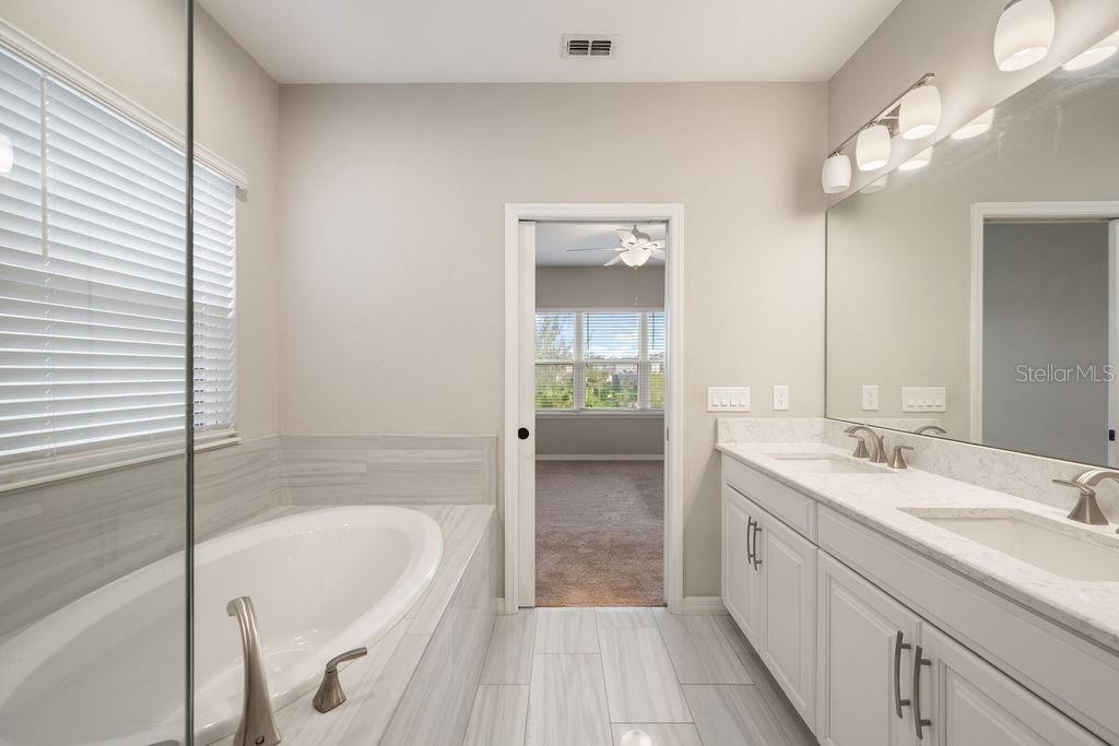 Image 22 of 34 For 1091 Wildmeadow Run