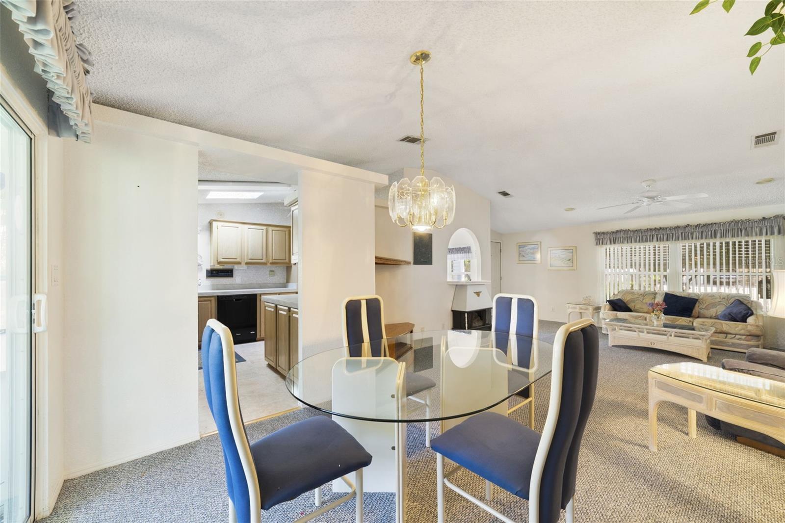 Image 6 of 28 For 3952 Citrus Circle 688