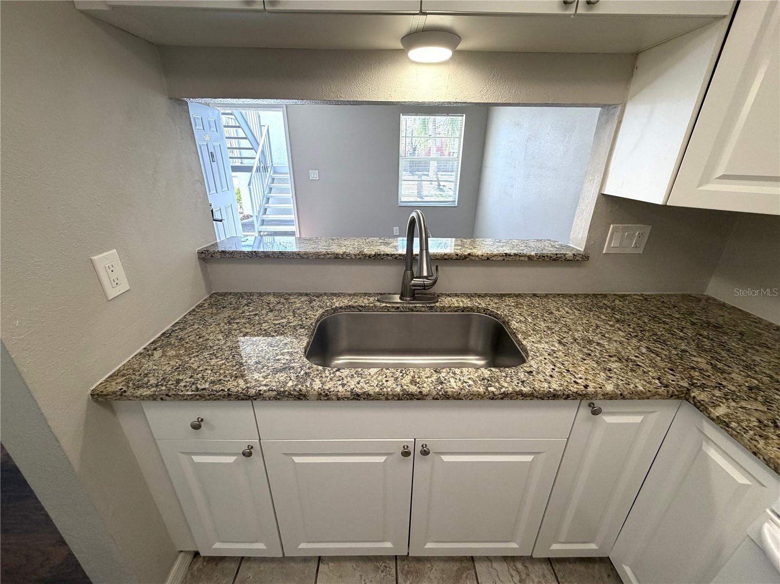 Image 5 of 21 For 7113 Bank Drive 7113