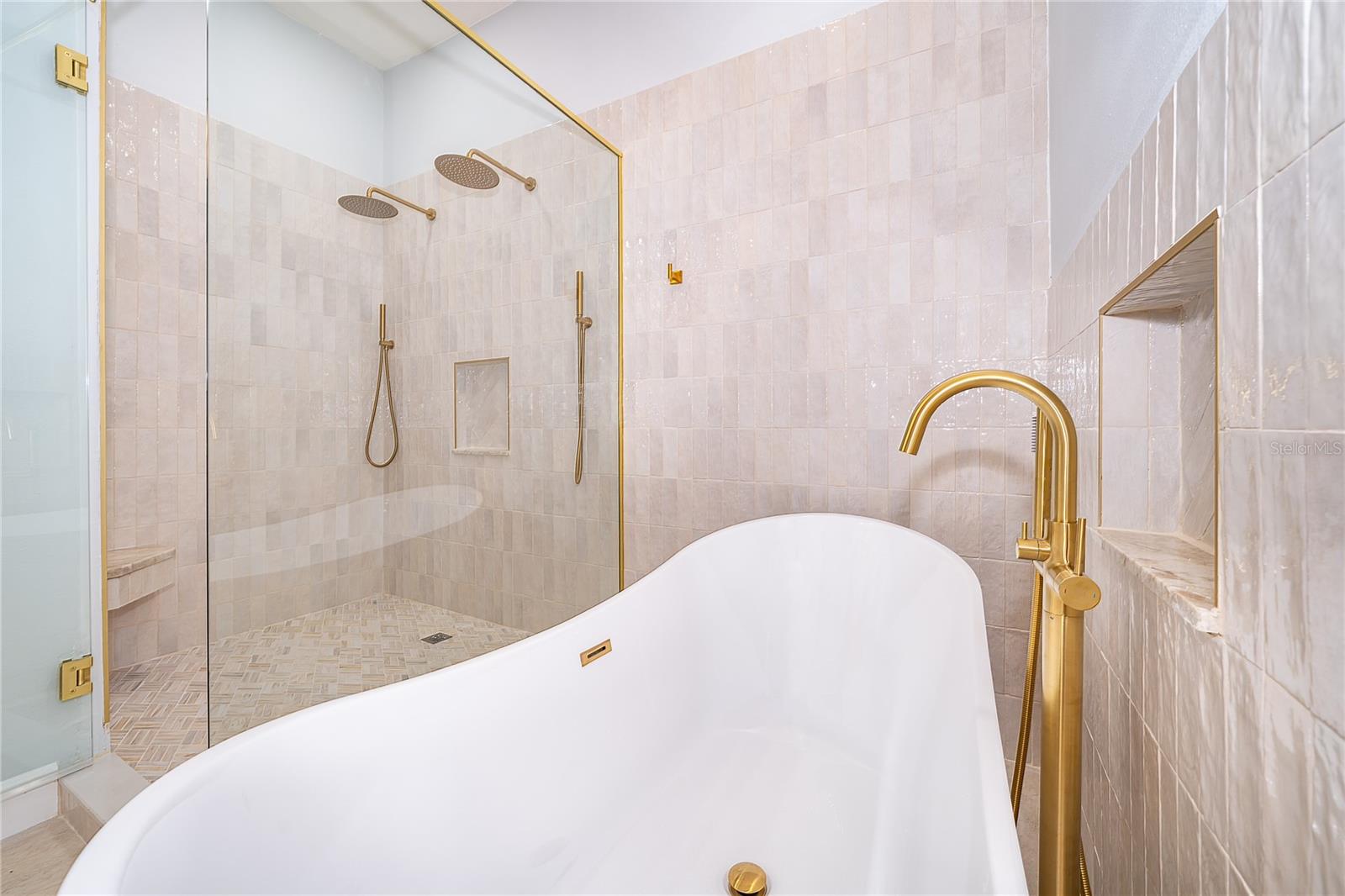 Image 20 of 41 For 1510 Lake Baldwin Lane A