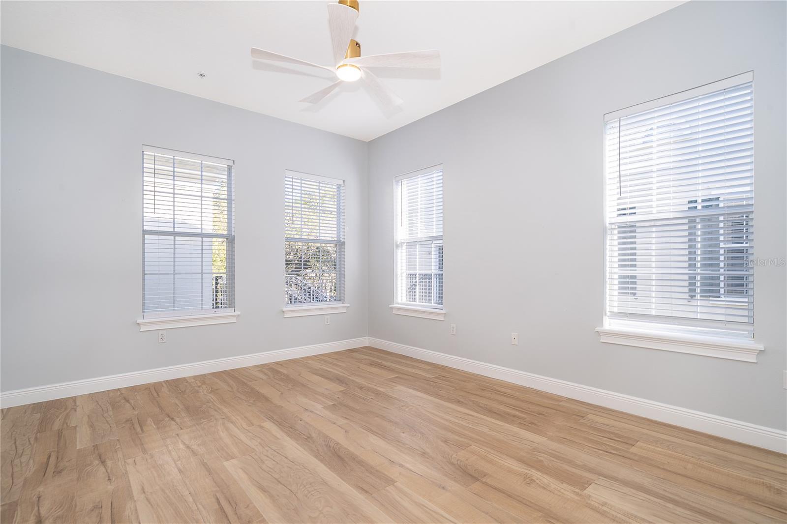 Image 23 of 41 For 1510 Lake Baldwin Lane A