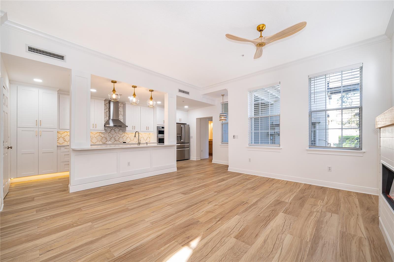 Image 4 of 41 For 1510 Lake Baldwin Lane A