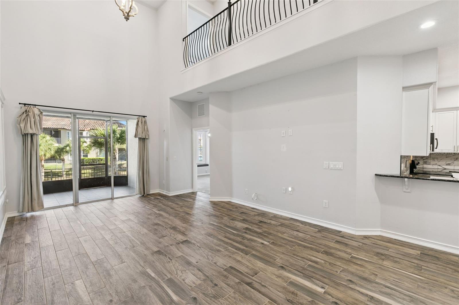 Image 10 of 35 For 8760 The Esplanade 51