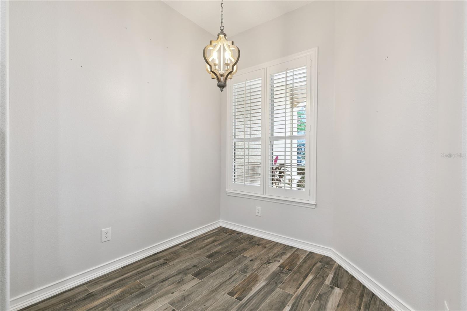 Image 11 of 35 For 8760 The Esplanade 51