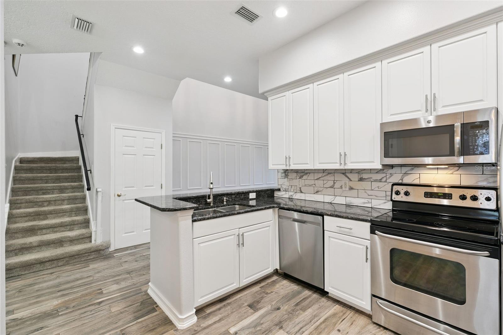 Image 13 of 35 For 8760 The Esplanade 51