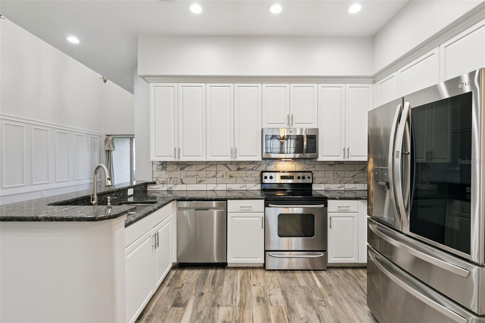 Image 14 of 35 For 8760 The Esplanade 51