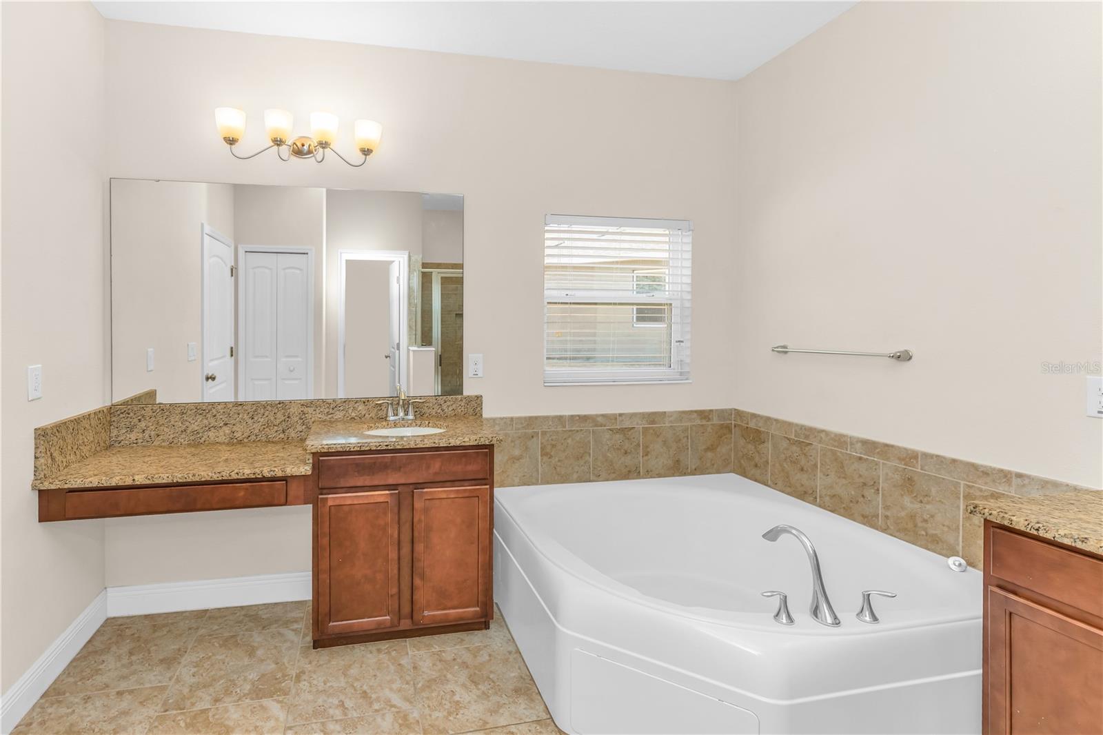 Image 13 of 35 For 335 River Vale Lane