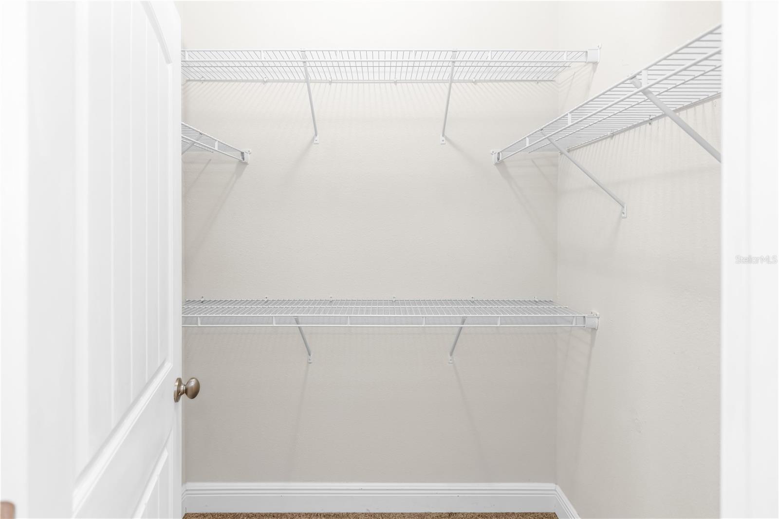 Image 17 of 35 For 335 River Vale Lane