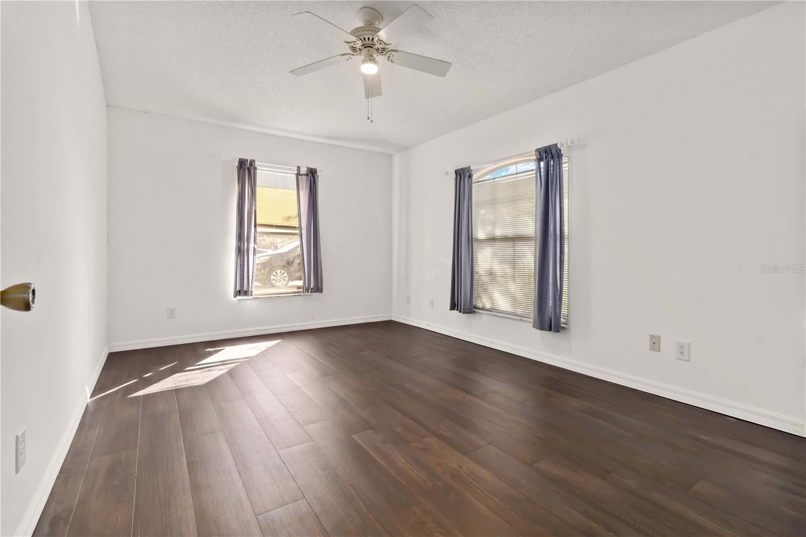 Image 10 of 49 For 7606 Fringe Place