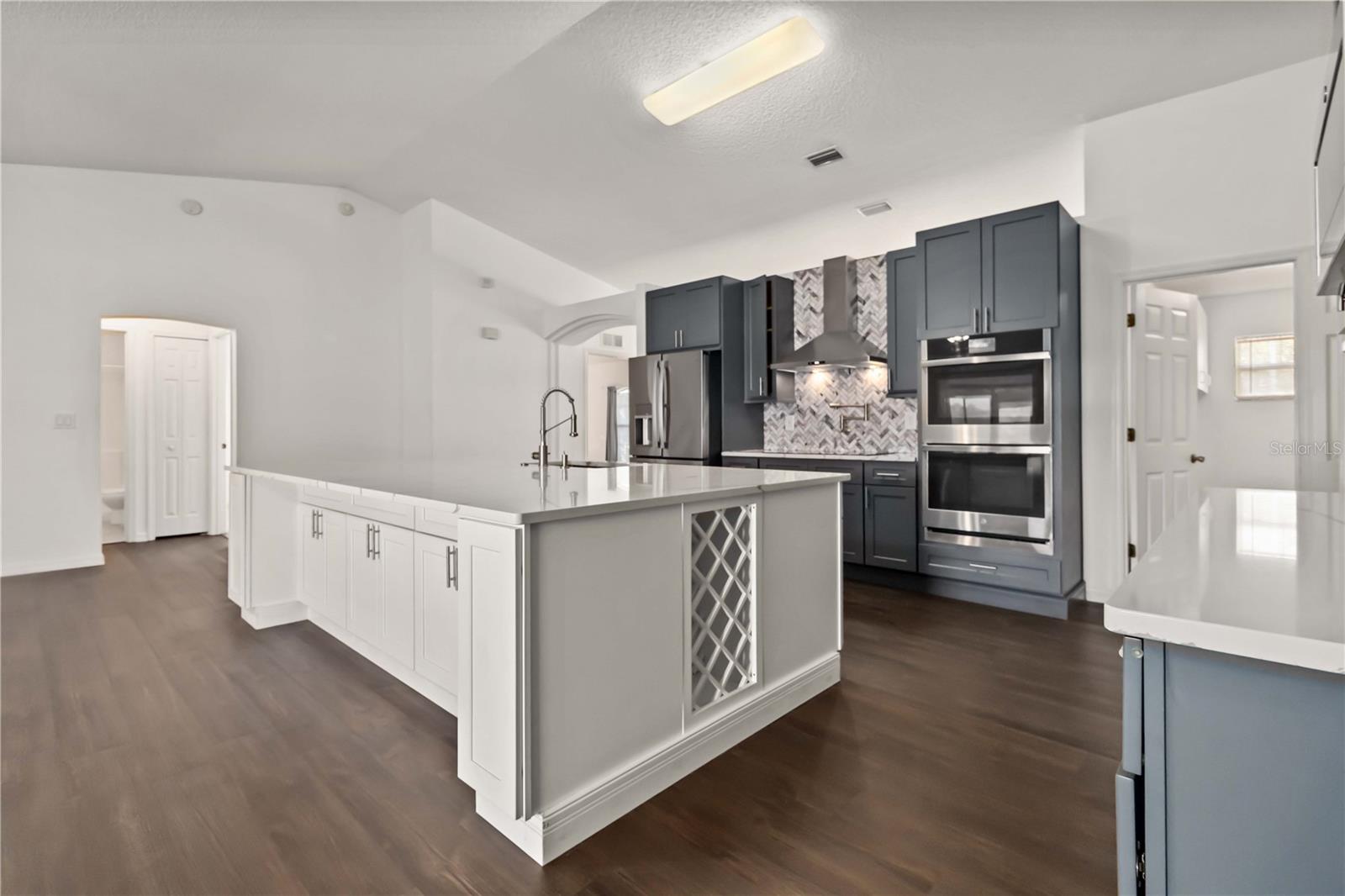 Image 17 of 49 For 7606 Fringe Place