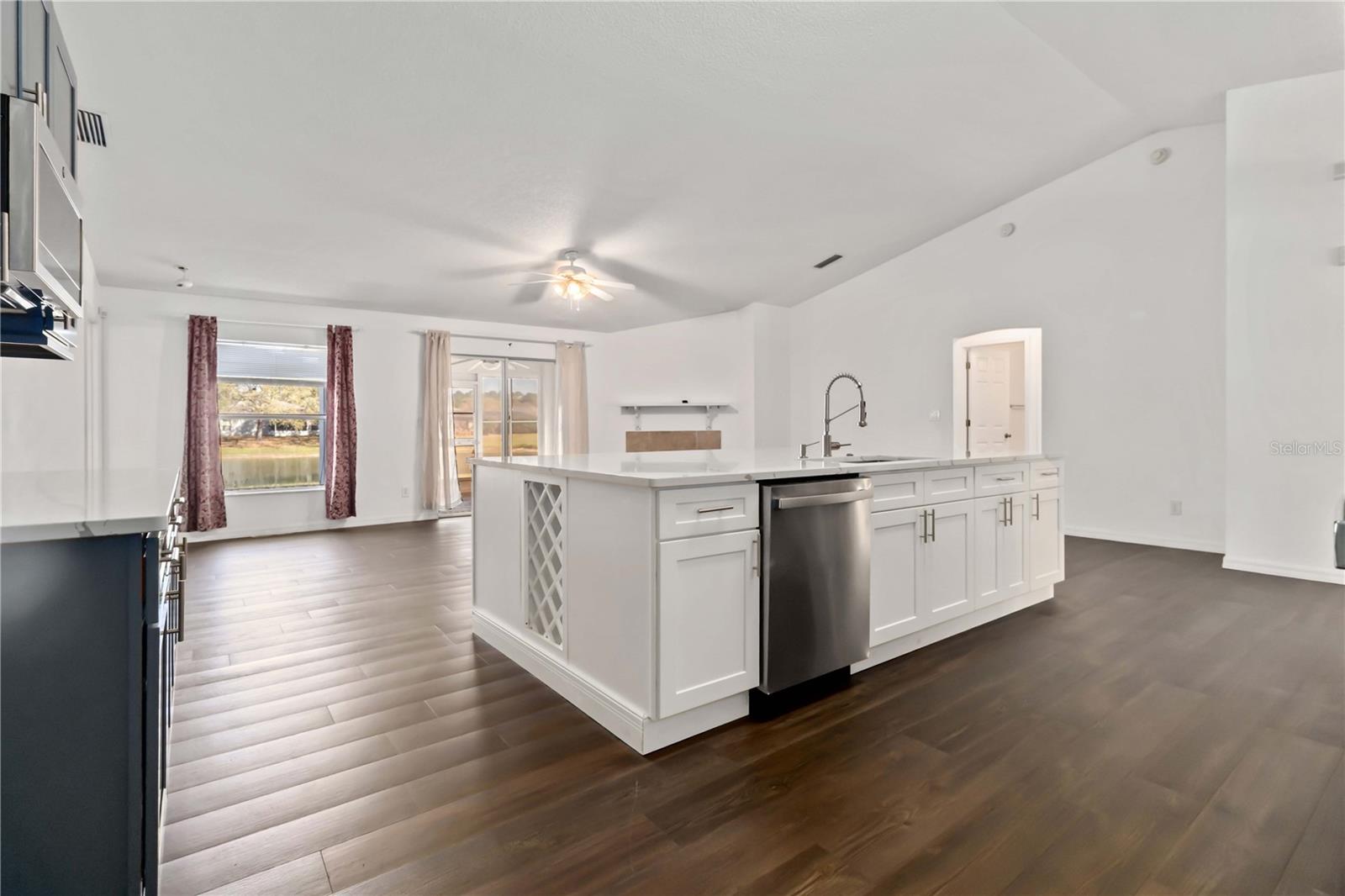 Image 21 of 49 For 7606 Fringe Place