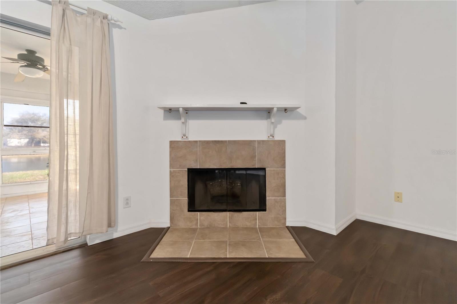 Image 25 of 49 For 7606 Fringe Place