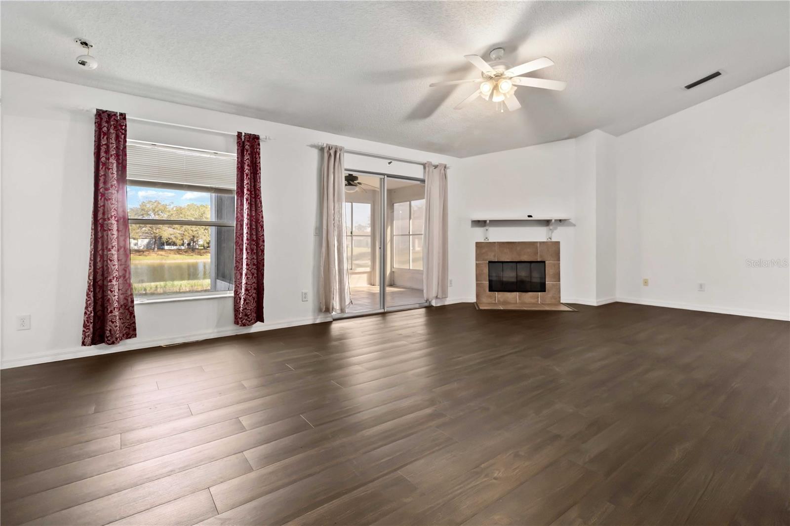 Image 29 of 49 For 7606 Fringe Place