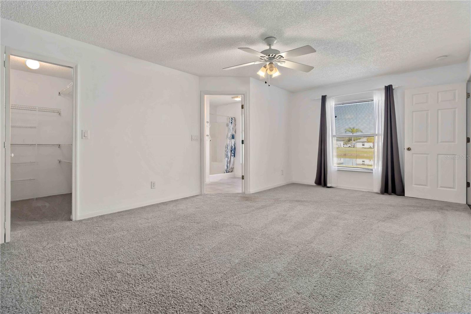 Image 32 of 49 For 7606 Fringe Place