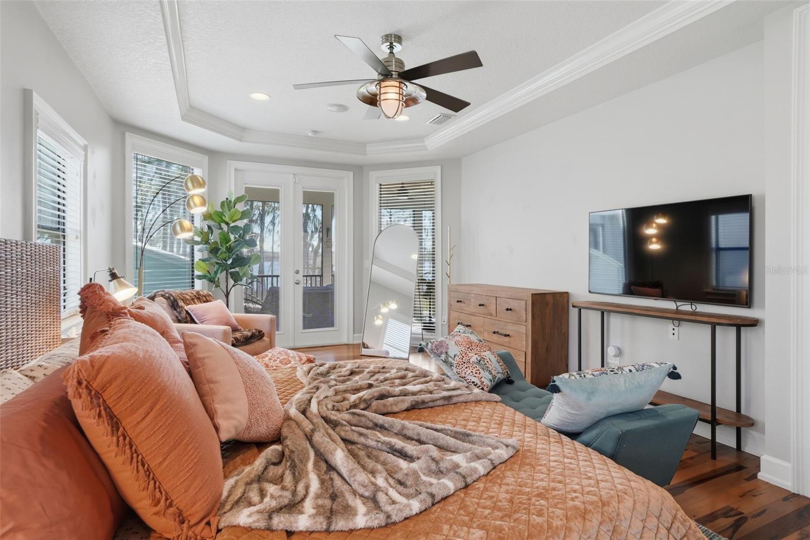 Image 21 of 56 For 834 Millshore Drive