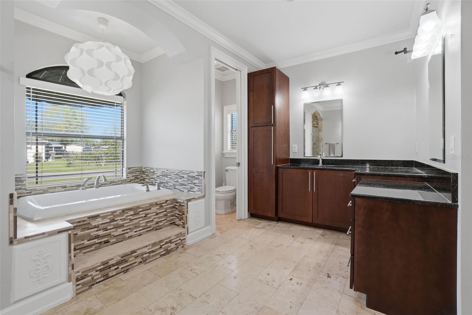 Image 25 of 56 For 834 Millshore Drive