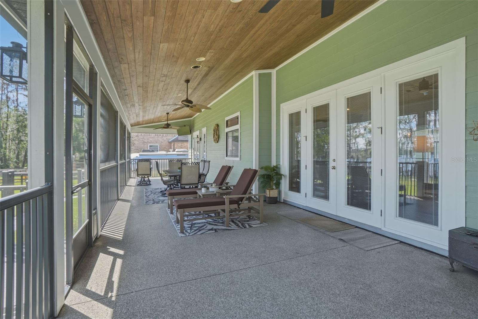 Image 33 of 56 For 834 Millshore Drive