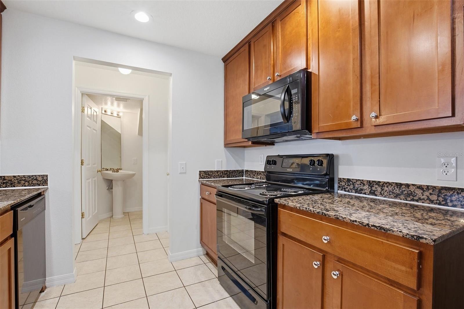 Listing photo id 11 for 9620 Charlesberg Drive 9